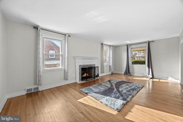 37 DEWEY RD, Cheltenham, PA 19012