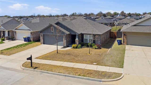 1214 S Landry Lane, Stillwater, OK 74074