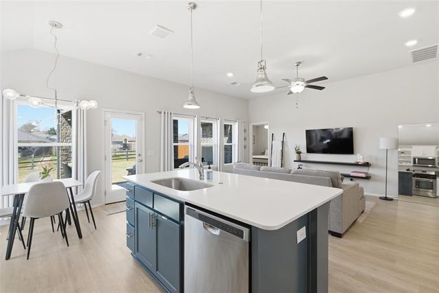 1214 S Landry Lane, Stillwater, OK 74074