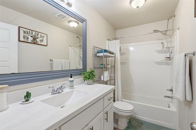 1214 S Landry Lane, Stillwater, OK 74074