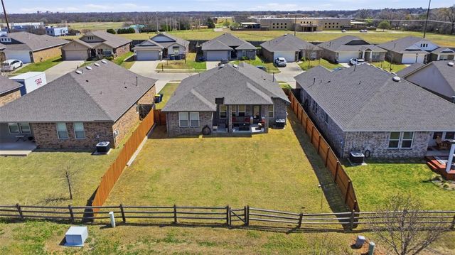 1214 S Landry Lane, Stillwater, OK 74074