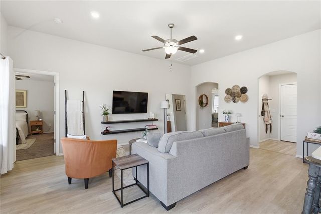 1214 S Landry Lane, Stillwater, OK 74074