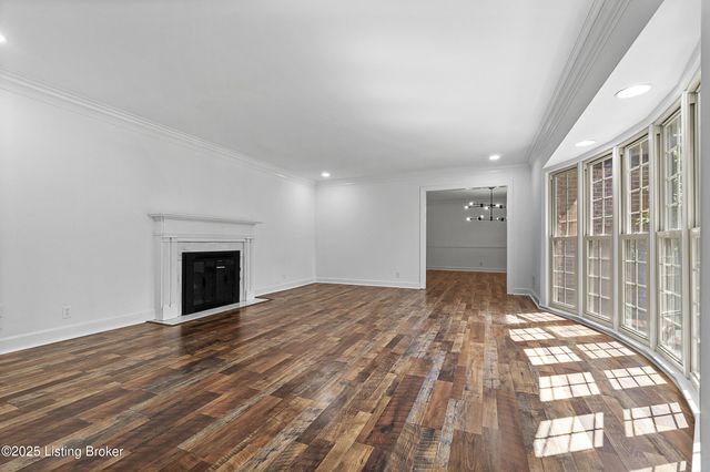 5409 Pueblo Rd, Louisville, KY 40207