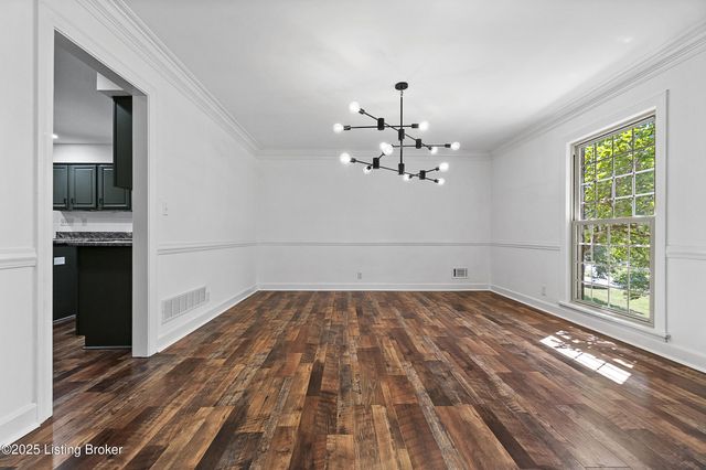 5409 Pueblo Rd, Louisville, KY 40207