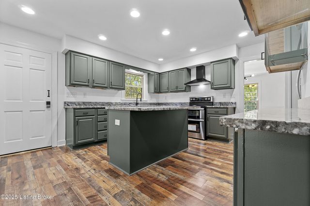 5409 Pueblo Rd, Louisville, KY 40207