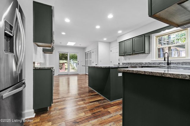 5409 Pueblo Rd, Louisville, KY 40207