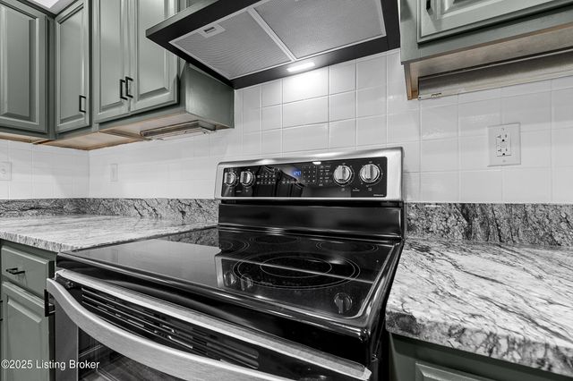 5409 Pueblo Rd, Louisville, KY 40207