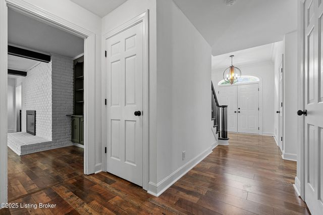 5409 Pueblo Rd, Louisville, KY 40207