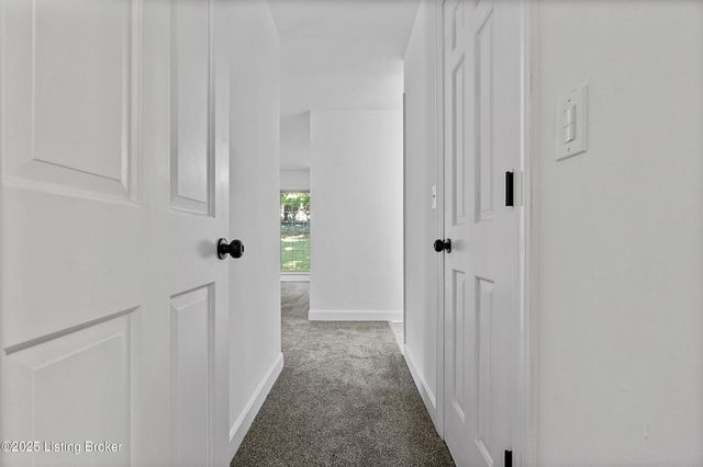 5409 Pueblo Rd, Louisville, KY 40207