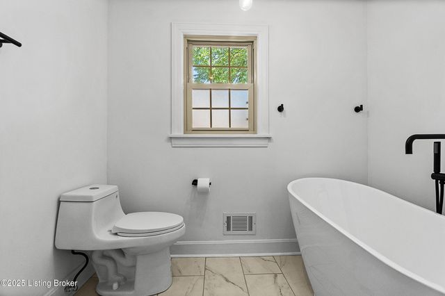 5409 Pueblo Rd, Louisville, KY 40207