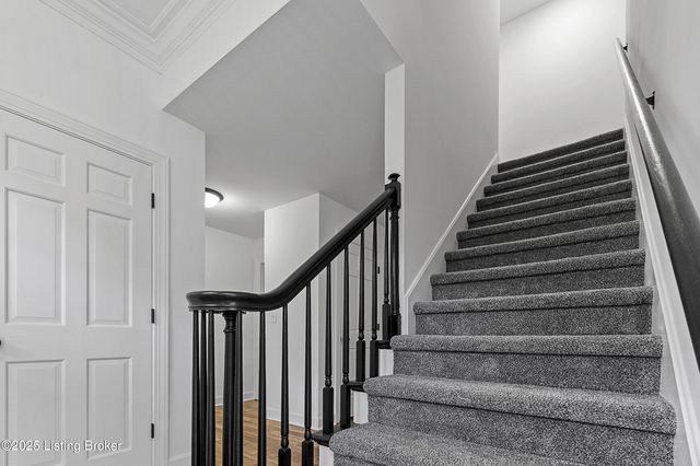 5409 Pueblo Rd, Louisville, KY 40207