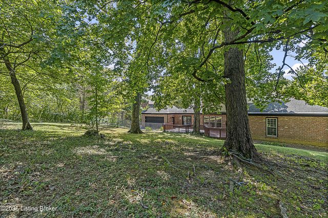 5409 Pueblo Rd, Louisville, KY 40207