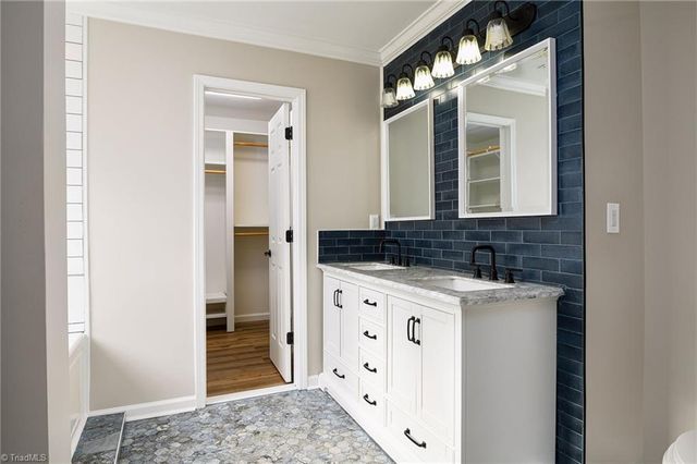 4520 Pickney Court, Kernersville, NC 27284