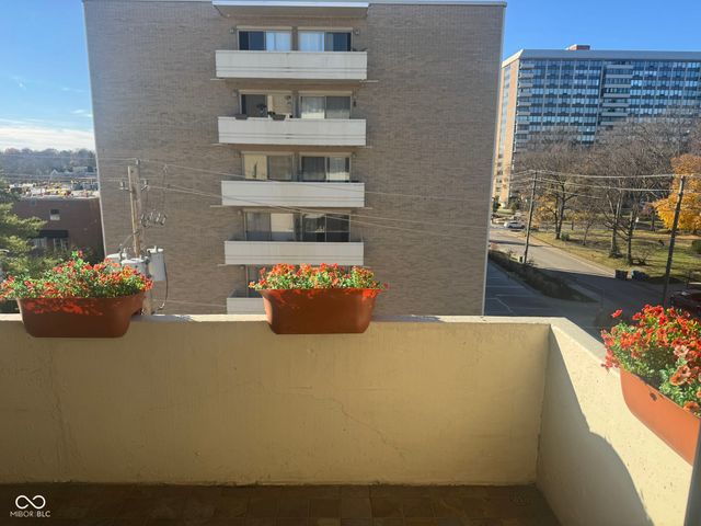 25 E 40th Street 5J, Indianapolis, IN 46205