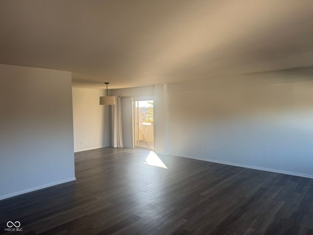 25 E 40th Street 5J, Indianapolis, IN 46205