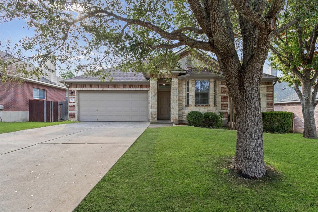411 Las Colinas DR, Leander, TX 78641