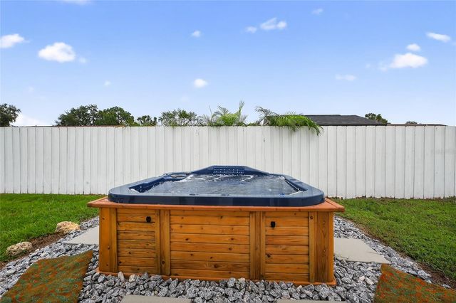 12809 128TH AVENUE, Largo, FL 33774