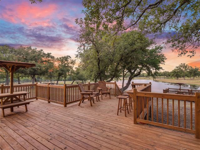 762 Karisch RD, Giddings, TX 78942