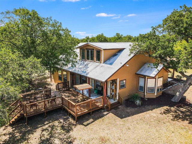 762 Karisch RD, Giddings, TX 78942