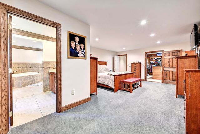 12 Linden Hill Drive, Villa Hills, KY 41017