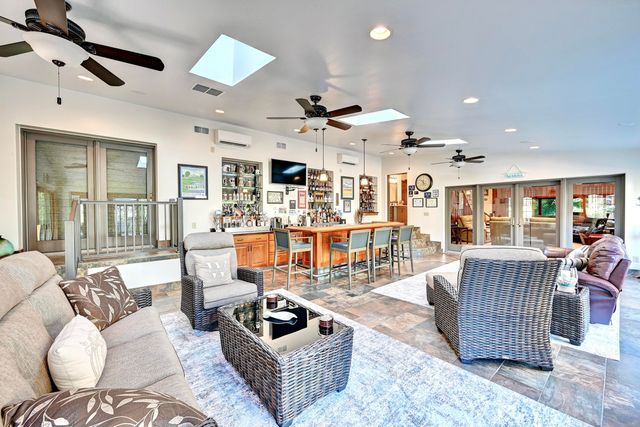 12 Linden Hill Drive, Villa Hills, KY 41017