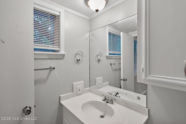 335 Allstate Drive, Jackson, MS 39211