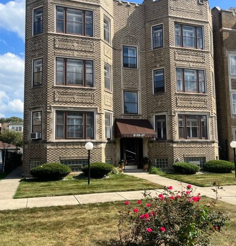 8135 S Prairie Avenue 2, Chicago, IL 60619