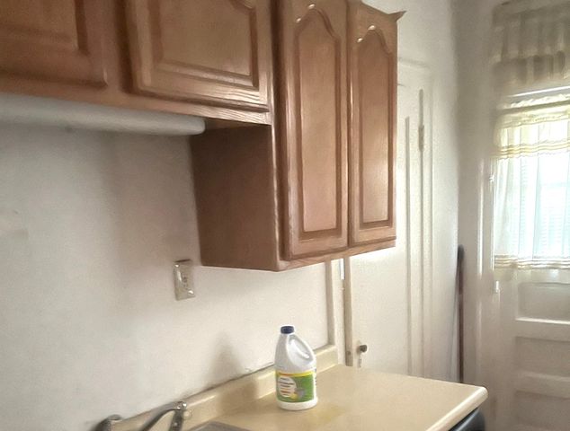 8135 S Prairie Avenue 2, Chicago, IL 60619