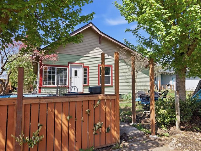 1301 Oxford Avenue, Centralia, WA 98531
