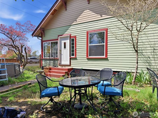 1301 Oxford Avenue, Centralia, WA 98531