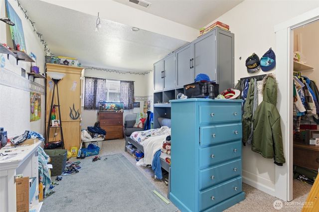 1301 Oxford Avenue, Centralia, WA 98531