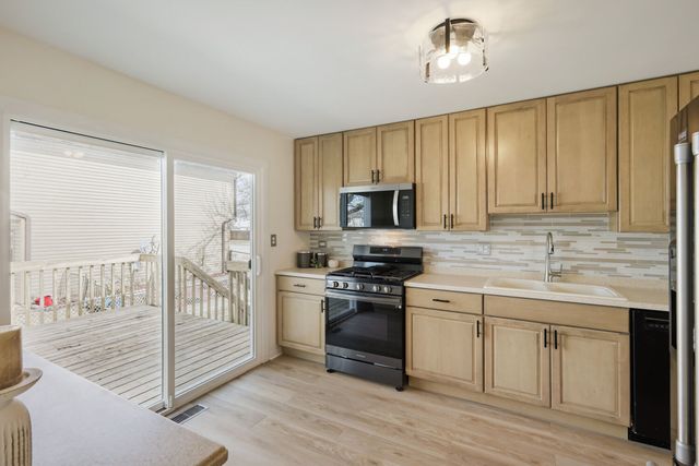 4441 HARBOR Circle, Hoffman Estates, IL 60192