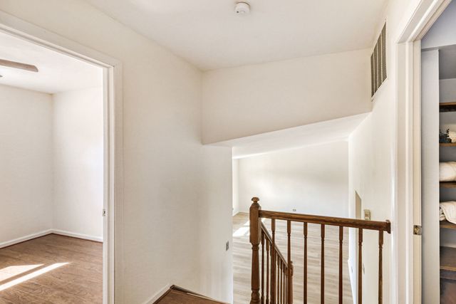 4441 HARBOR Circle, Hoffman Estates, IL 60192