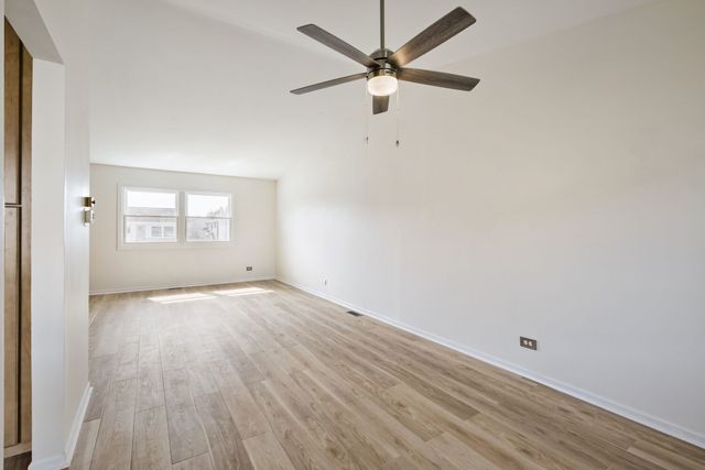 4441 HARBOR Circle, Hoffman Estates, IL 60192