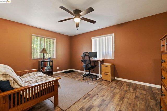 15518 Jenness Rd, Sonora, CA 95370