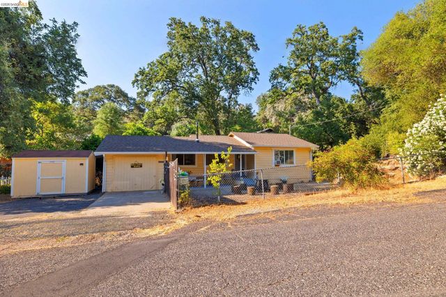 15518 Jenness Rd, Sonora, CA 95370