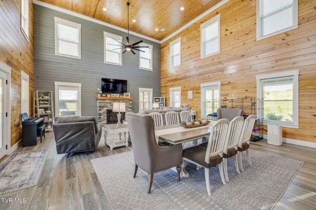 1600 Mary Lamons Road, Afton, TN 37616