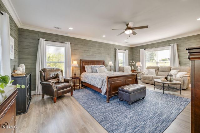 1600 Mary Lamons Road, Afton, TN 37616