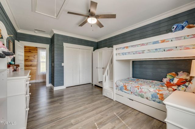 1600 Mary Lamons Road, Afton, TN 37616