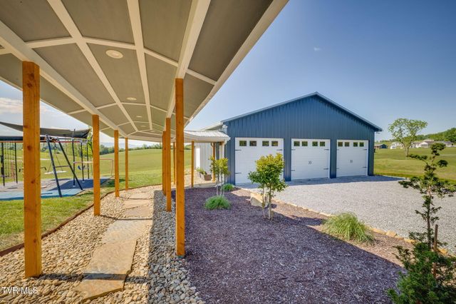 1600 Mary Lamons Road, Afton, TN 37616