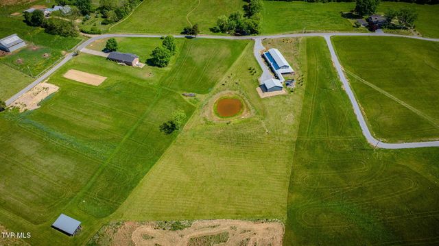1600 Mary Lamons Road, Afton, TN 37616