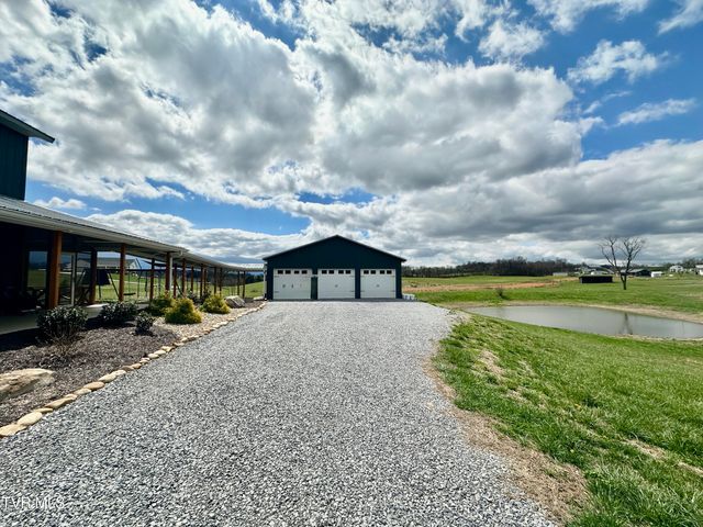1600 Mary Lamons Road, Afton, TN 37616