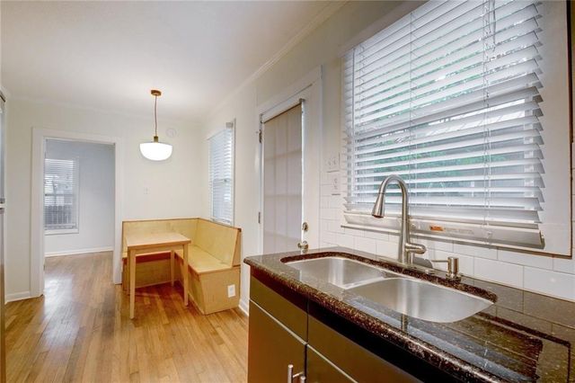 1110 W 22nd ST 13a, Austin, TX 78705