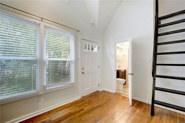1110 W 22nd ST 13a, Austin, TX 78705