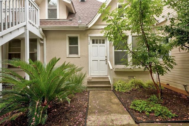 1110 W 22nd ST 13a, Austin, TX 78705