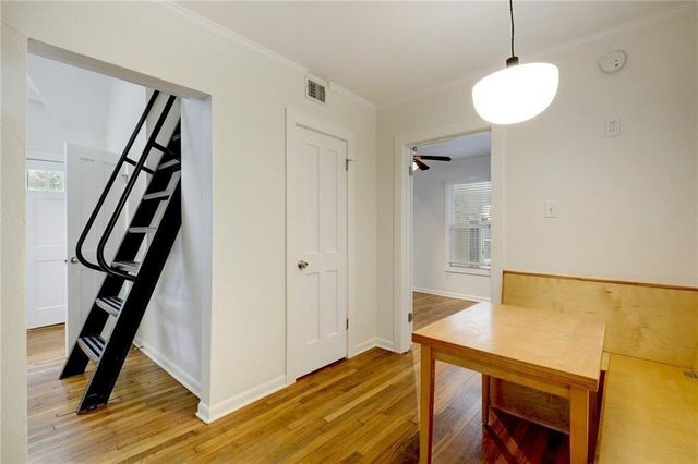 1110 W 22nd ST 13a, Austin, TX 78705