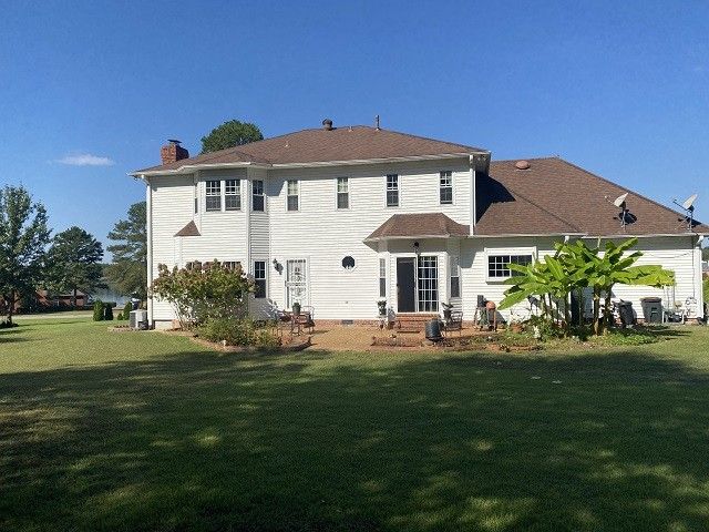 320 Eastern Shores Dr, Lexington, TN 38351