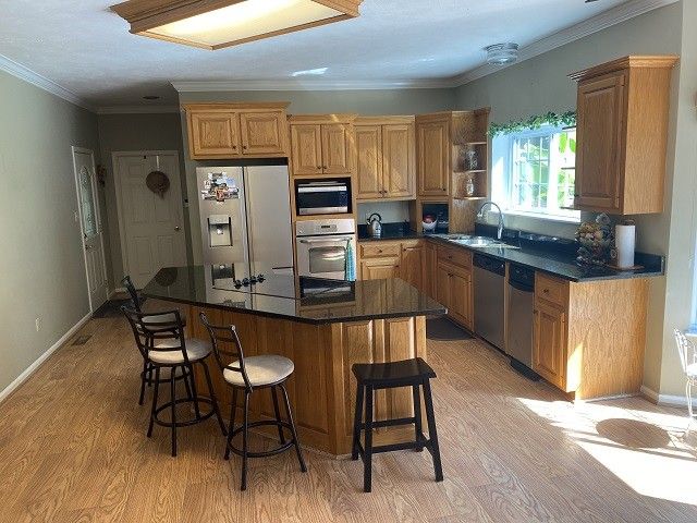 320 Eastern Shores Dr, Lexington, TN 38351