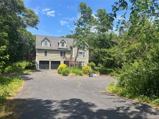 131 Long Island Avenue, Holtsville, NY 11742