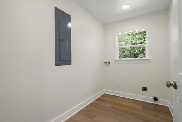 229 E Nevada, Van, TX 75790